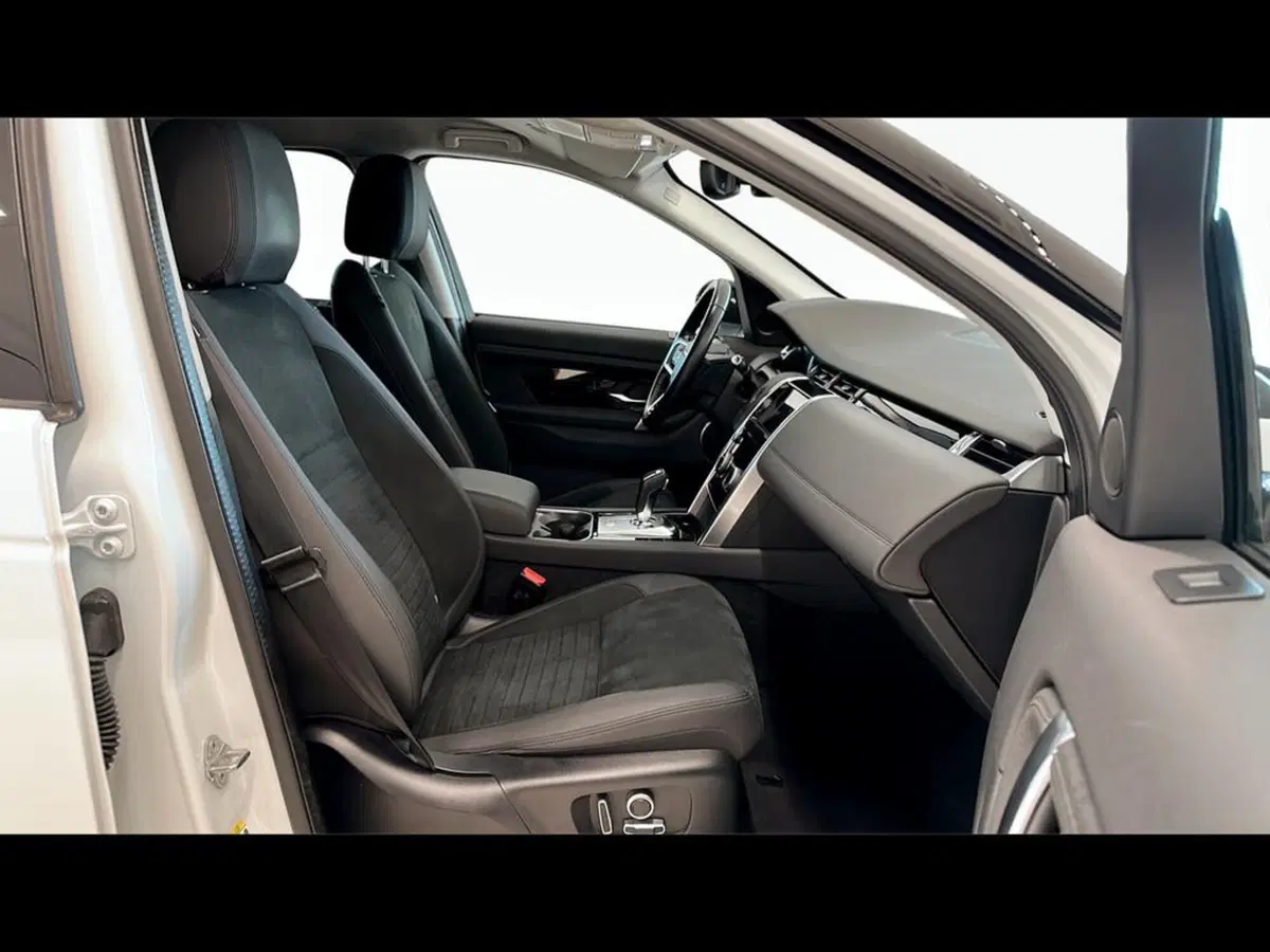Land Rover Discovery Sport usata a Varese (3)