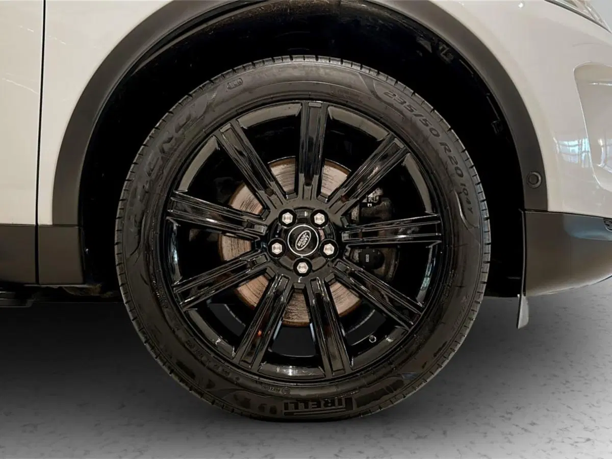 Land Rover Discovery Sport usata a Varese (9)