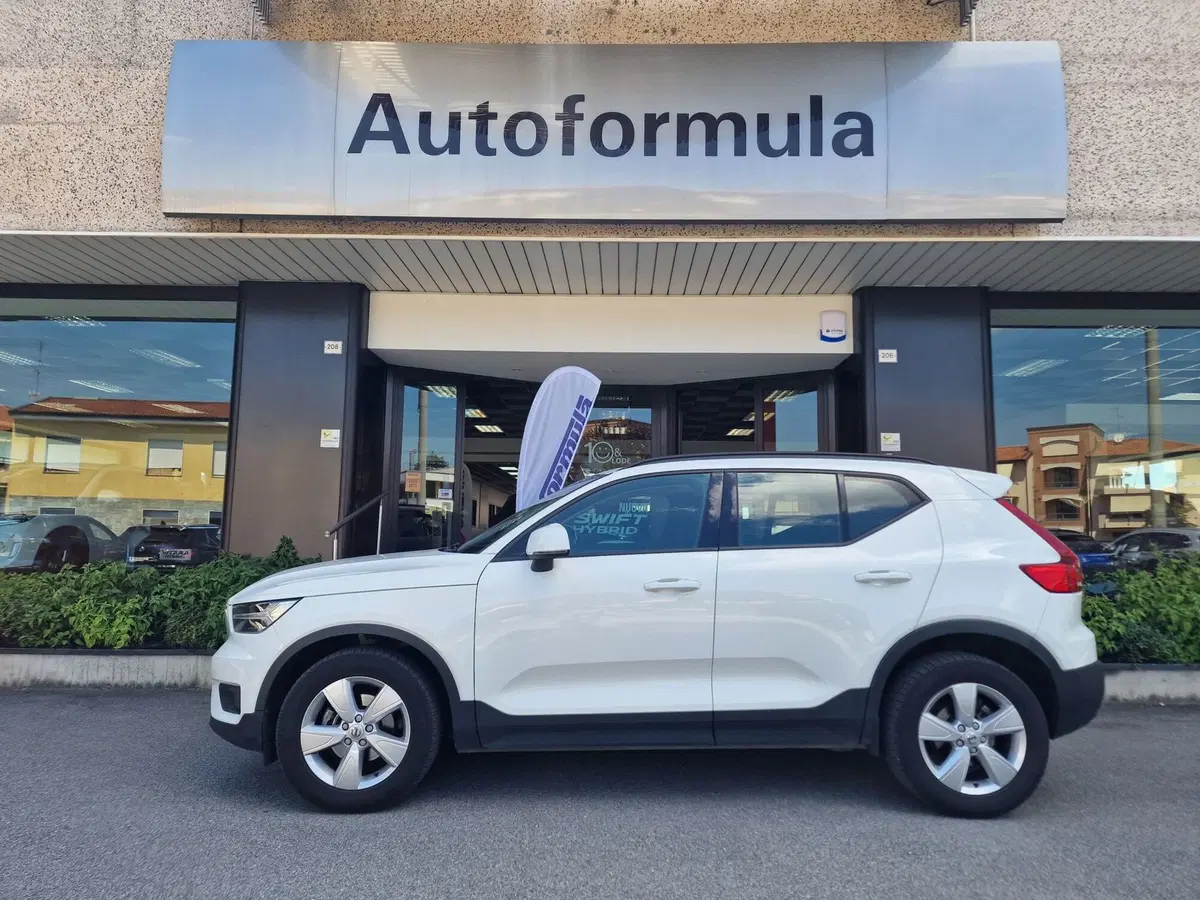 Volvo XC40 usata a Milano (3)