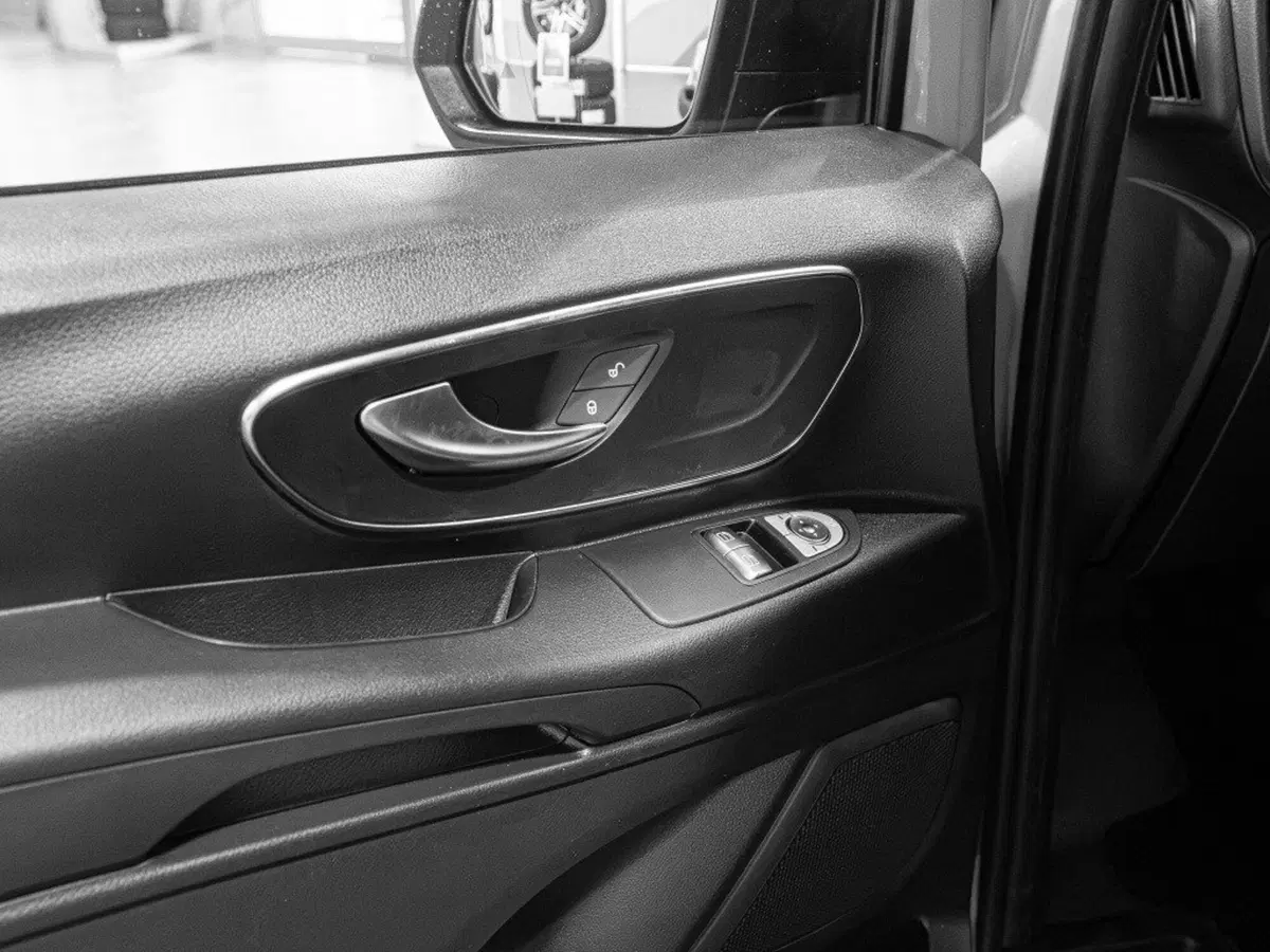 Mercedes-Benz Vito nuova a Rimini (11)