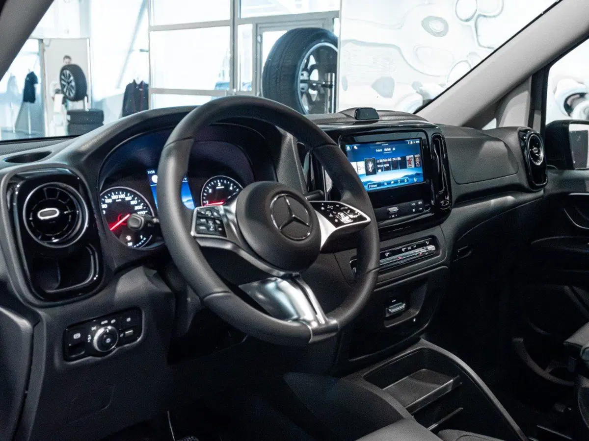 Mercedes-Benz Vito nuova a Rimini (12)
