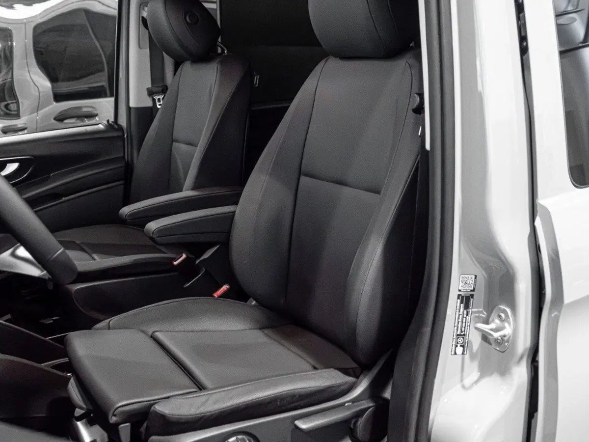 Mercedes-Benz Vito nuova a Rimini (15)