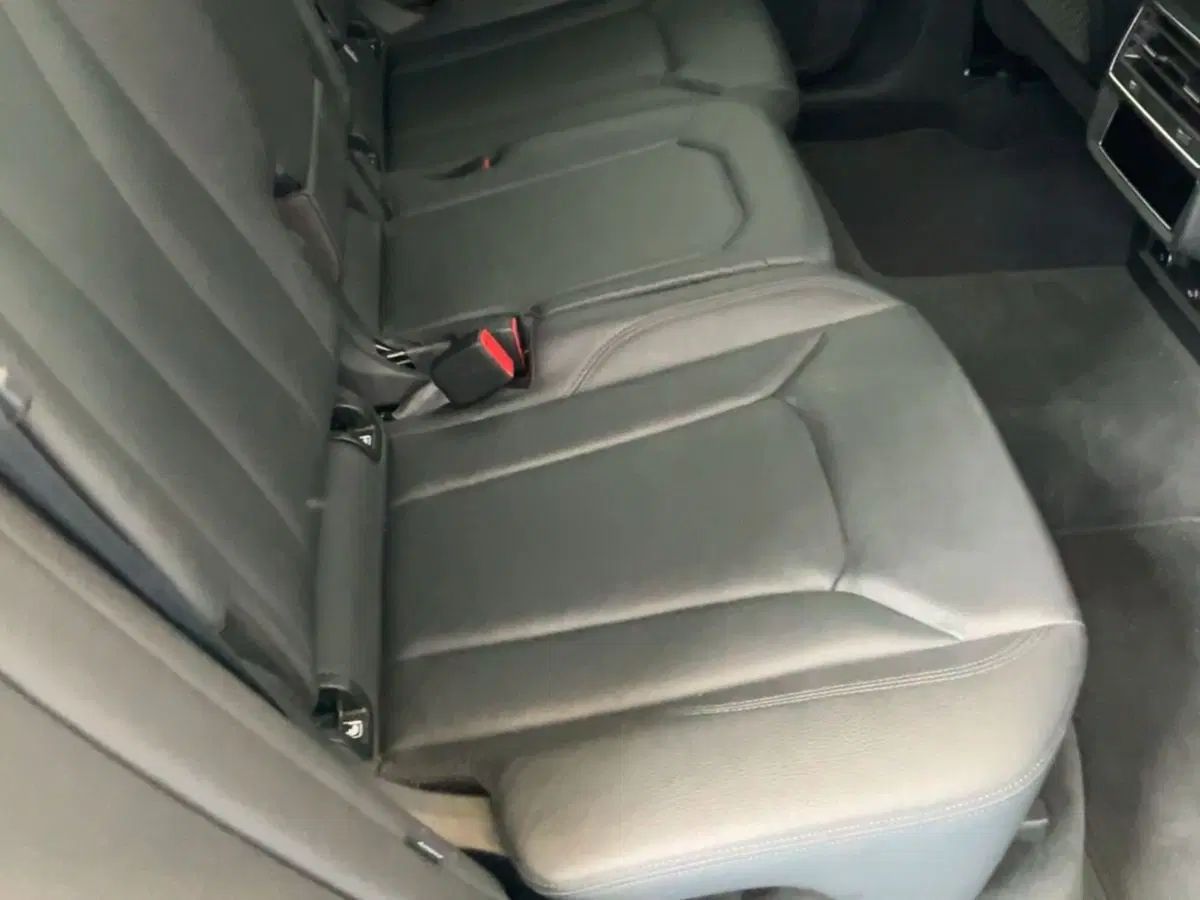 Audi Q8 usata a Como (10)