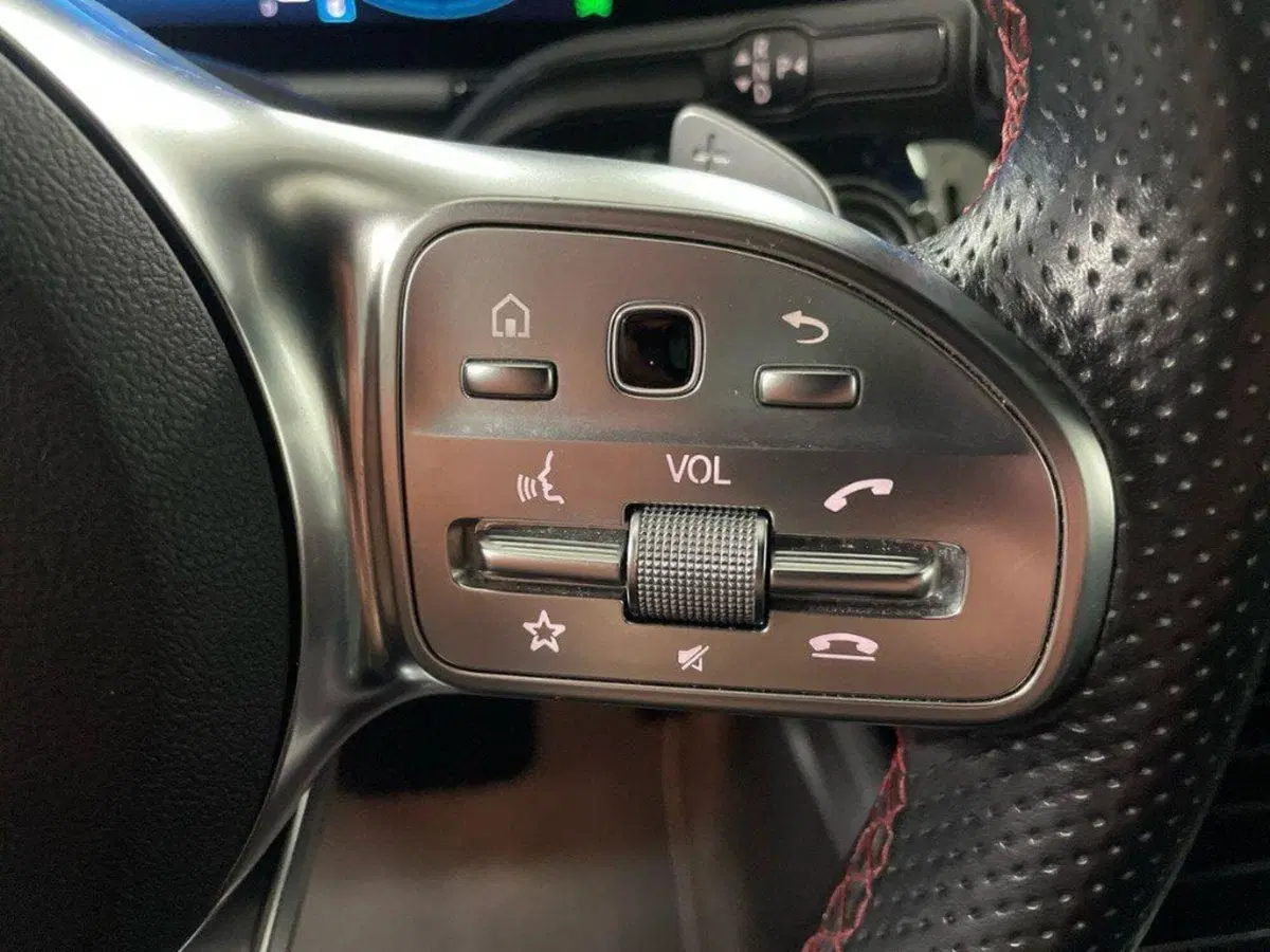 Mercedes-Benz GLA SUV usata a Ancona (19)