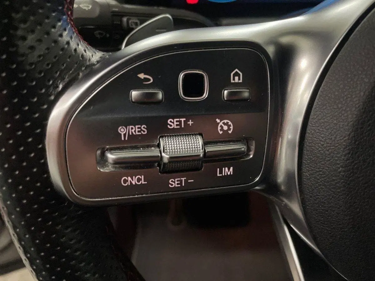 Mercedes-Benz GLA SUV usata a Ancona (20)