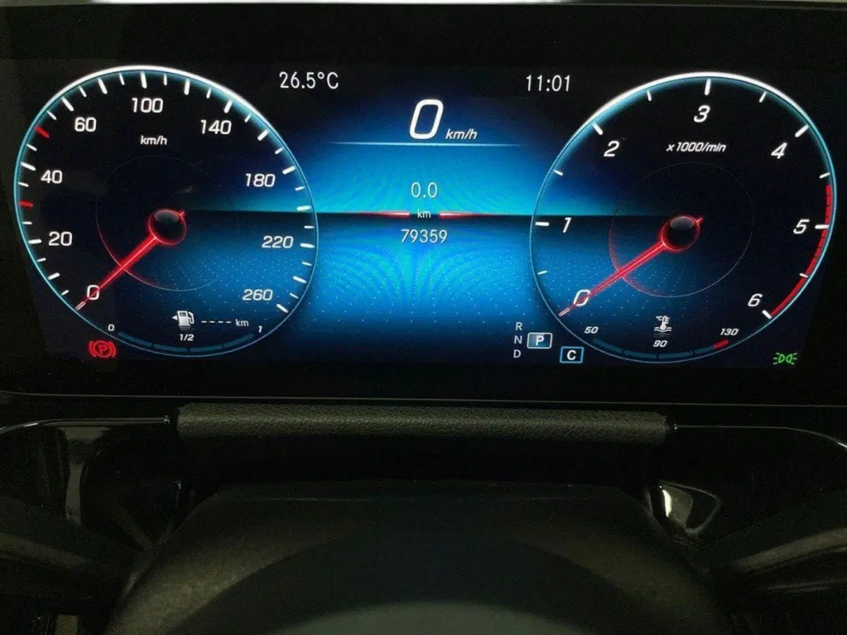 Mercedes-Benz GLA SUV usata a Ancona (9)