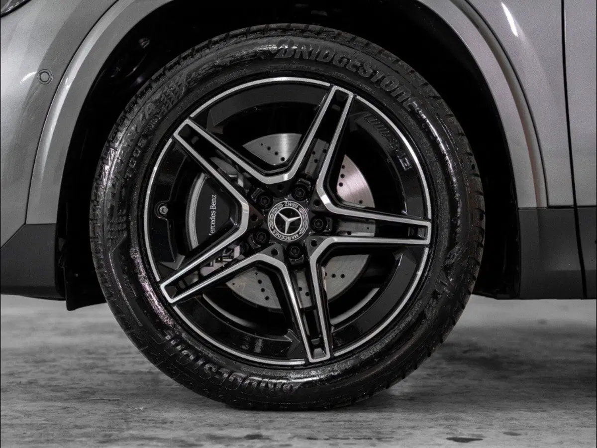 Mercedes-Benz GLA SUV nuova a Macerata (7)