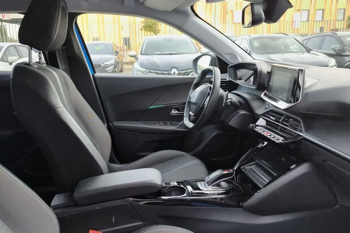 Peugeot 2008 usata a Arezzo (10)