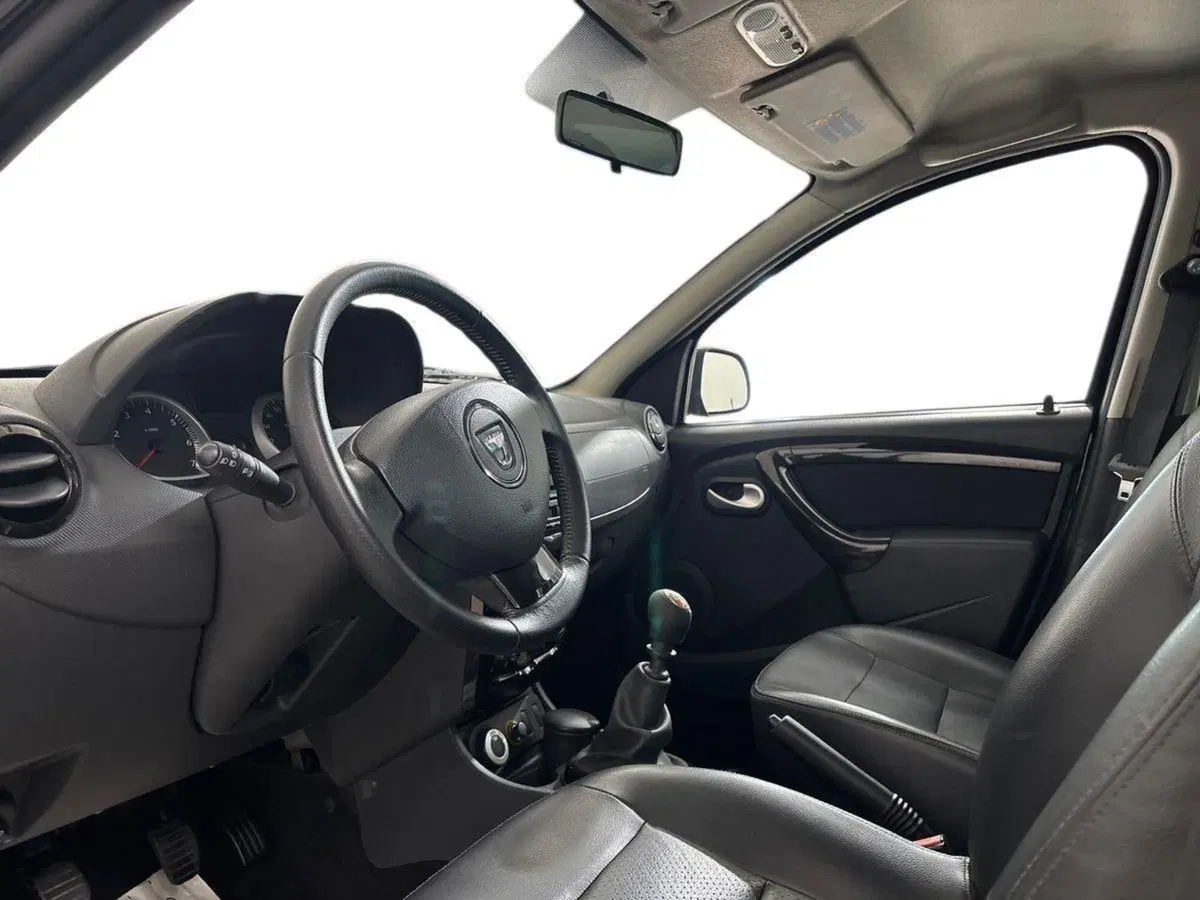 Dacia Duster usata a Torino (12)