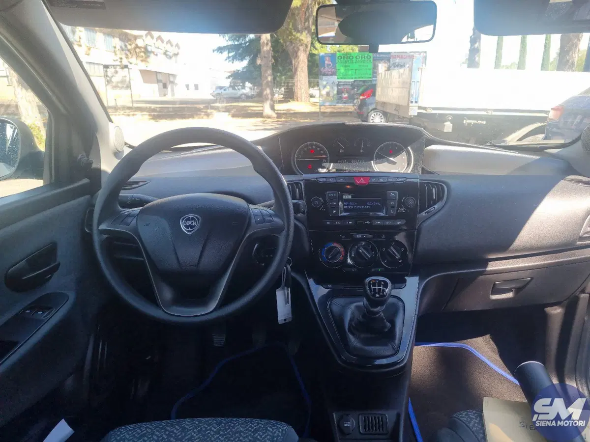 Lancia Ypsilon usata a Siena (11)