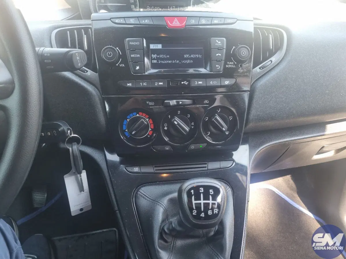 Lancia Ypsilon usata a Siena (12)