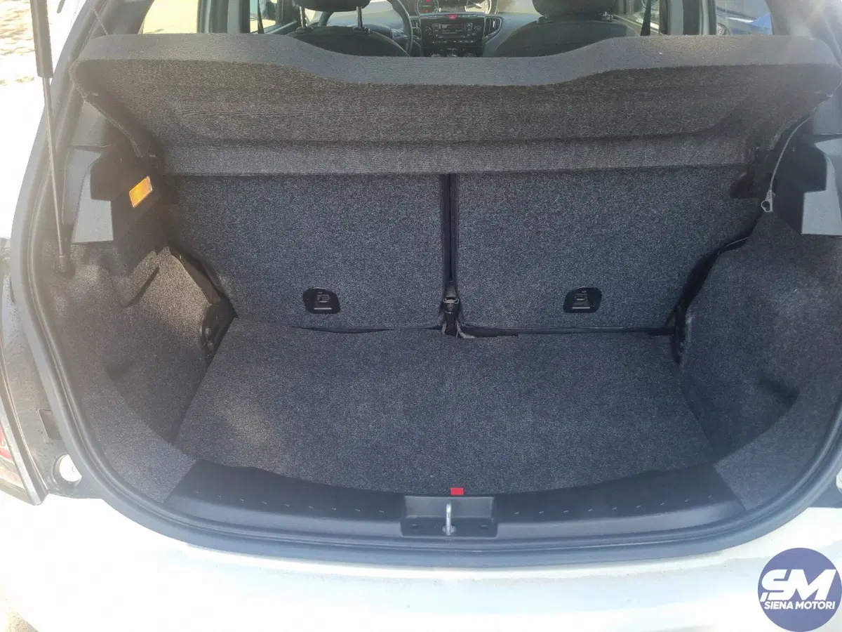 Lancia Ypsilon usata a Siena (16)