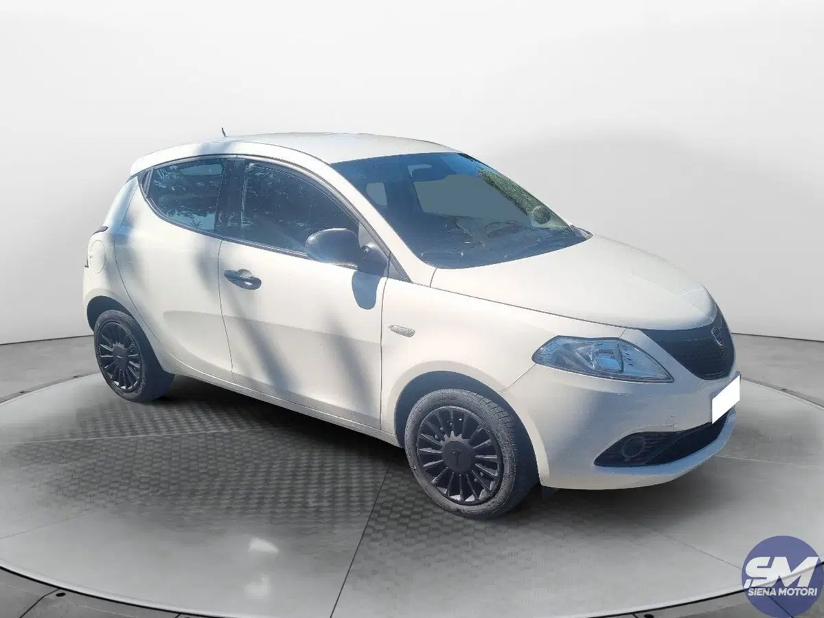 Lancia Ypsilon usata a Siena (7)