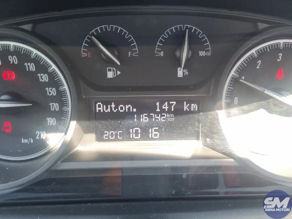 Lancia Ypsilon usata a Siena (9)