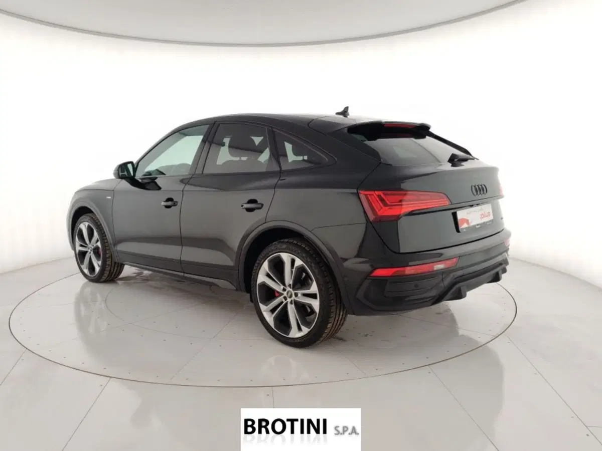 Audi Q5 usata a Massa-Carrara (2)