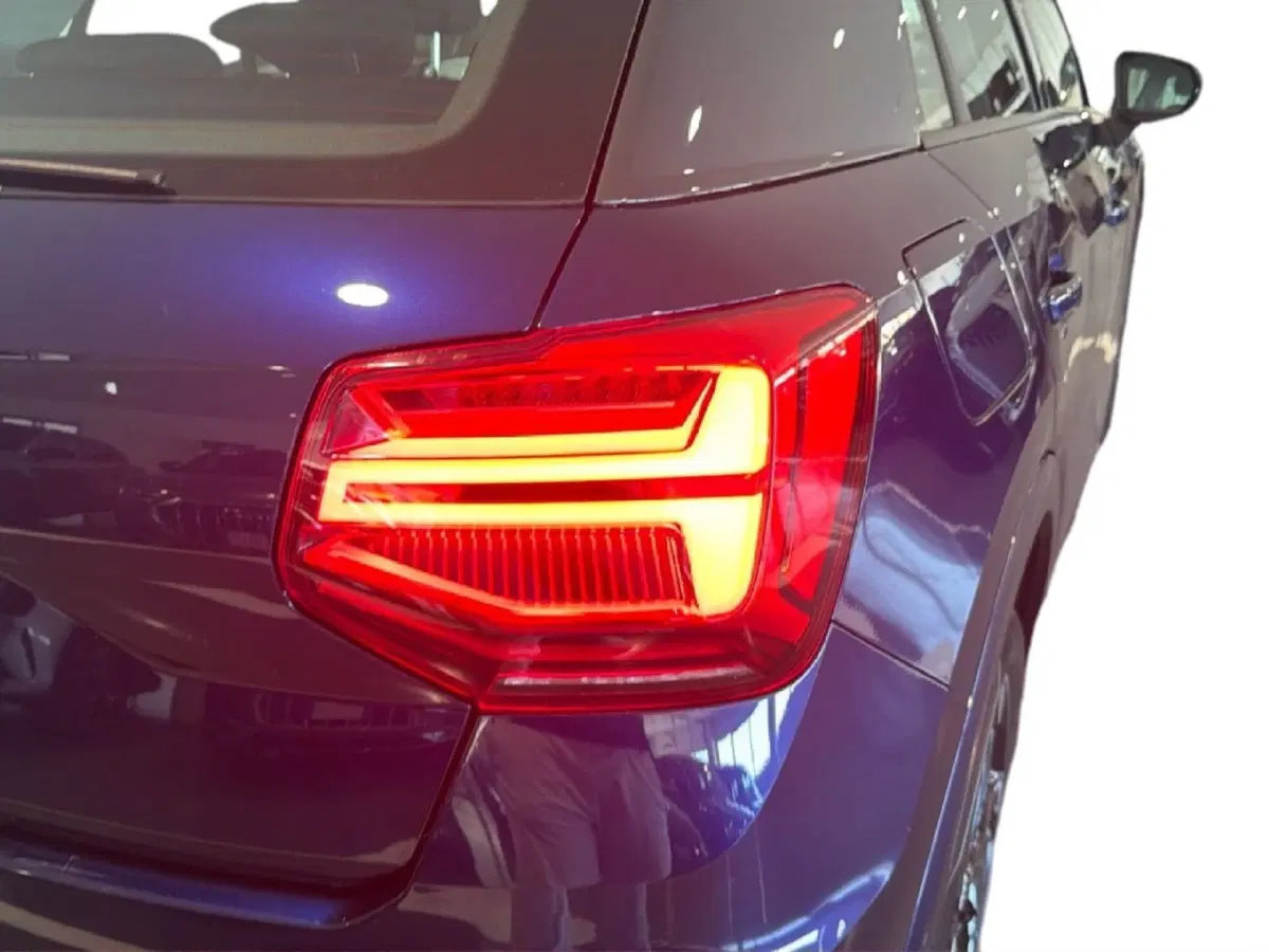 Audi Q2 usata a Napoli (20)
