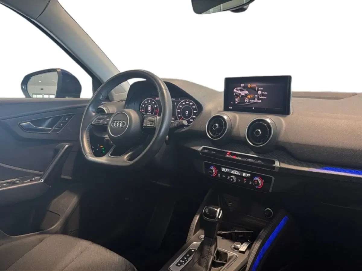 Audi Q2 usata a Napoli (9)