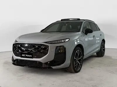 Audi Q3 1.5 e-hybrid S line 272cv s-tronic del 2025 usata a Nola