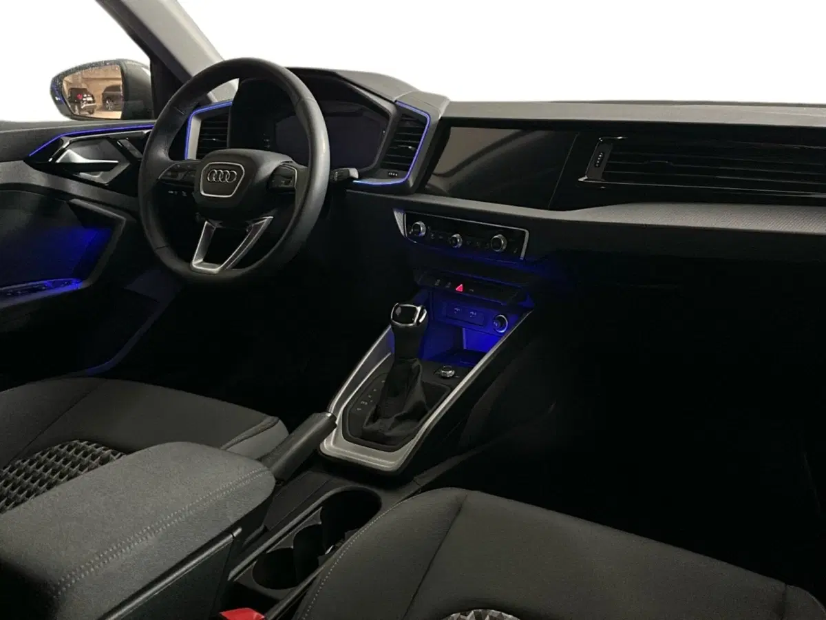 Audi A1 allstreet usata a Napoli (10)