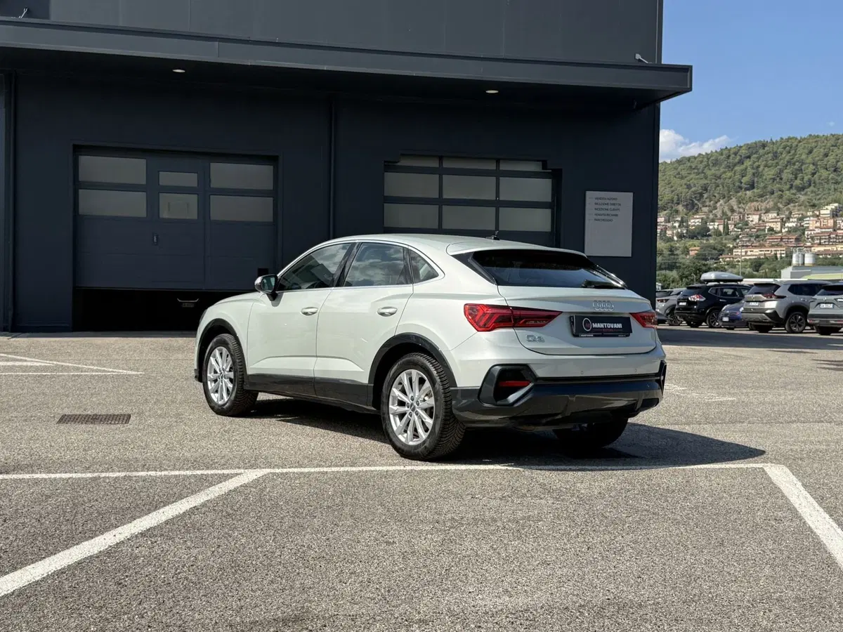 Audi Q3 Sportback usata a Perugia (3)