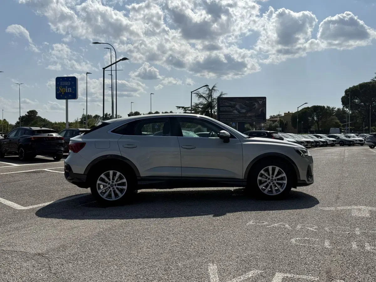 Audi Q3 Sportback usata a Perugia (6)