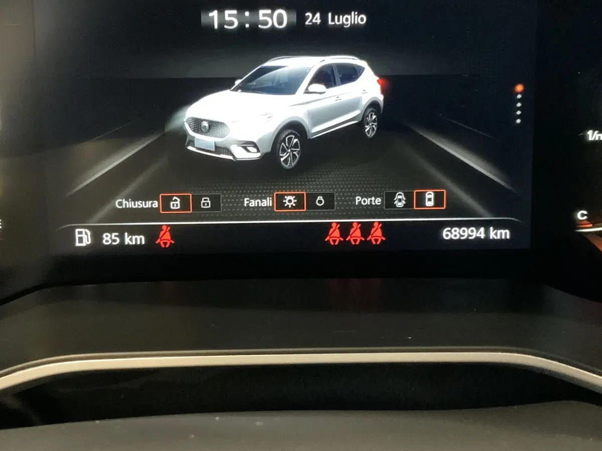 Mg ZS (2021-->) usata a Vercelli (18)