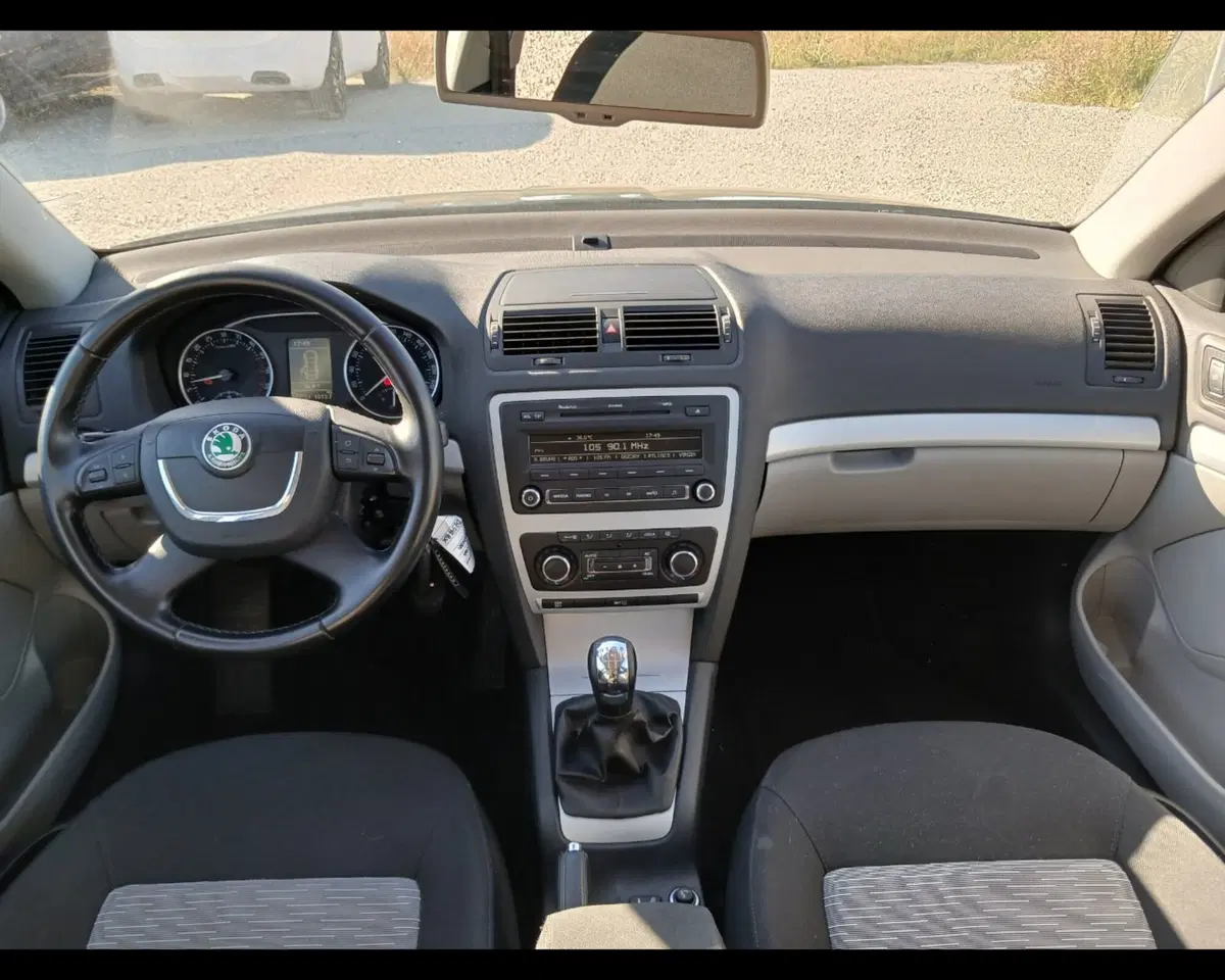 Skoda Octavia Station Wagon usata a Ravenna (10)