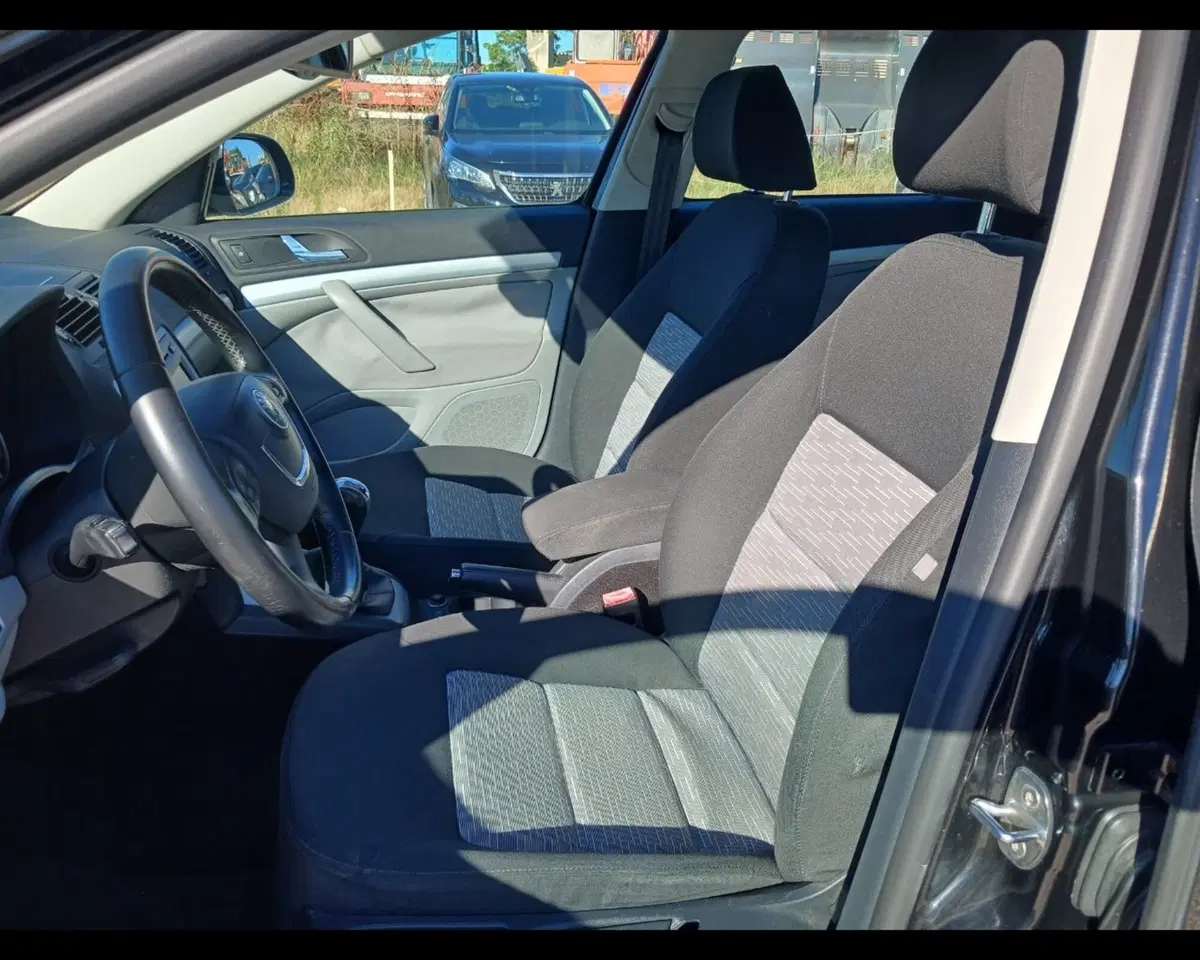Skoda Octavia Station Wagon usata a Ravenna (11)
