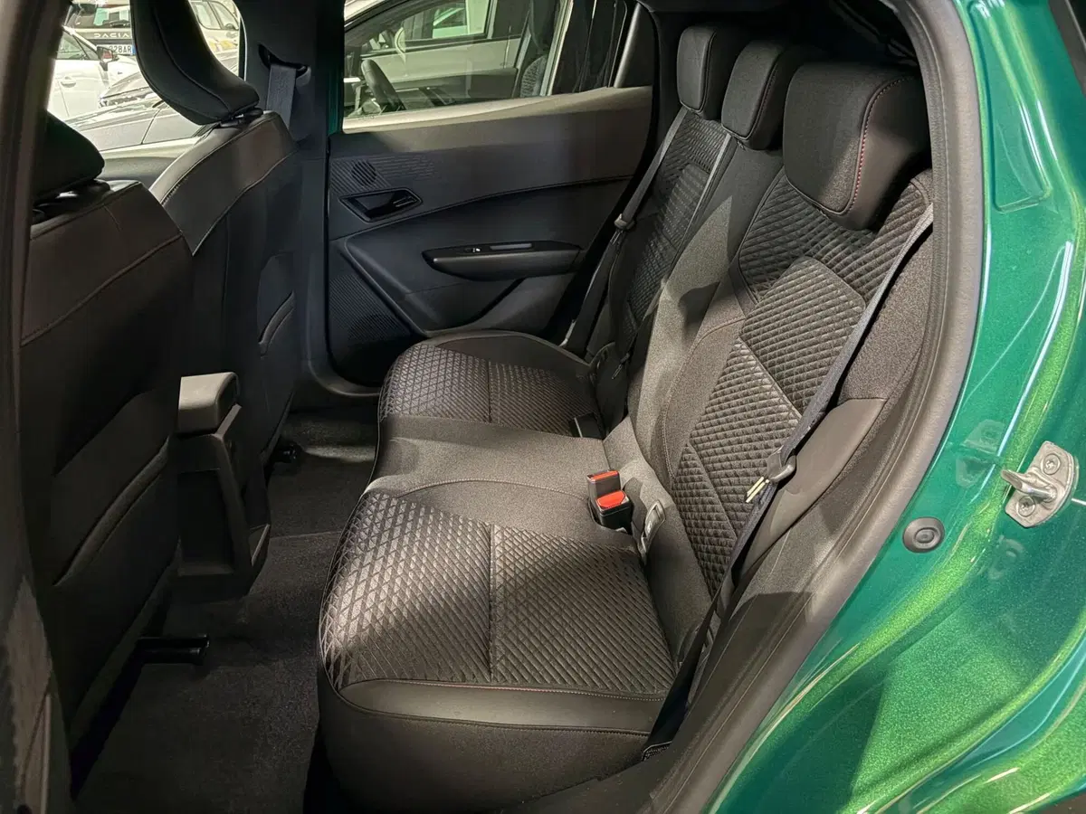 Renault Clio usata a Milano (18)