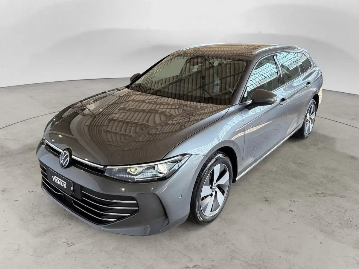 Volkswagen Passat nuova a Monza e Brianza (2)