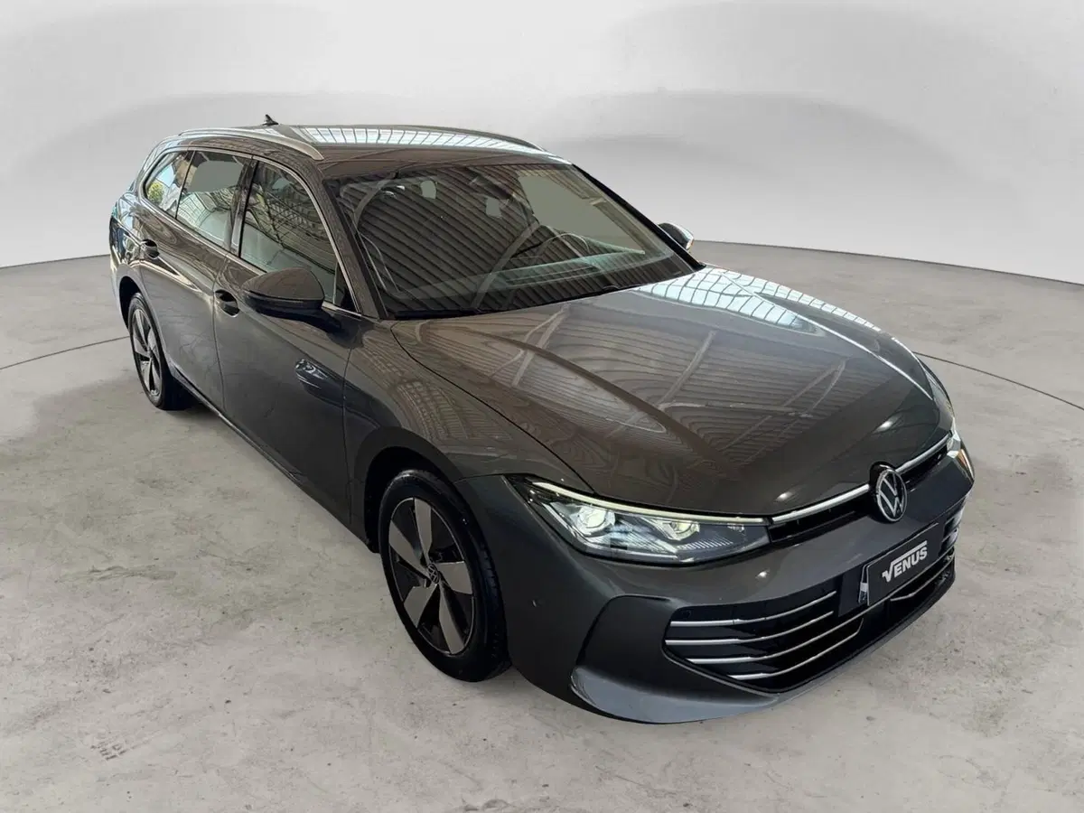 Volkswagen Passat nuova a Monza e Brianza (20)