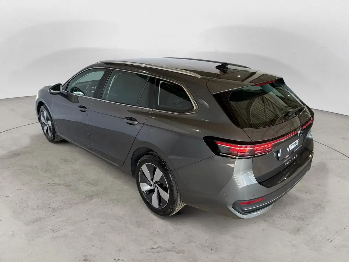 Volkswagen Passat nuova a Monza e Brianza (3)