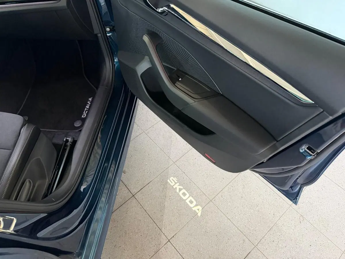 Skoda Octavia nuova a Monza e Brianza (14)