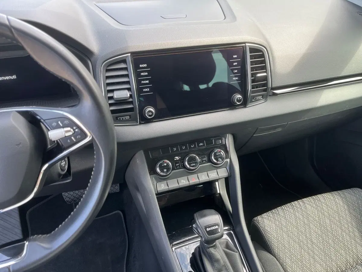 Skoda Karoq usata a Modena (15)