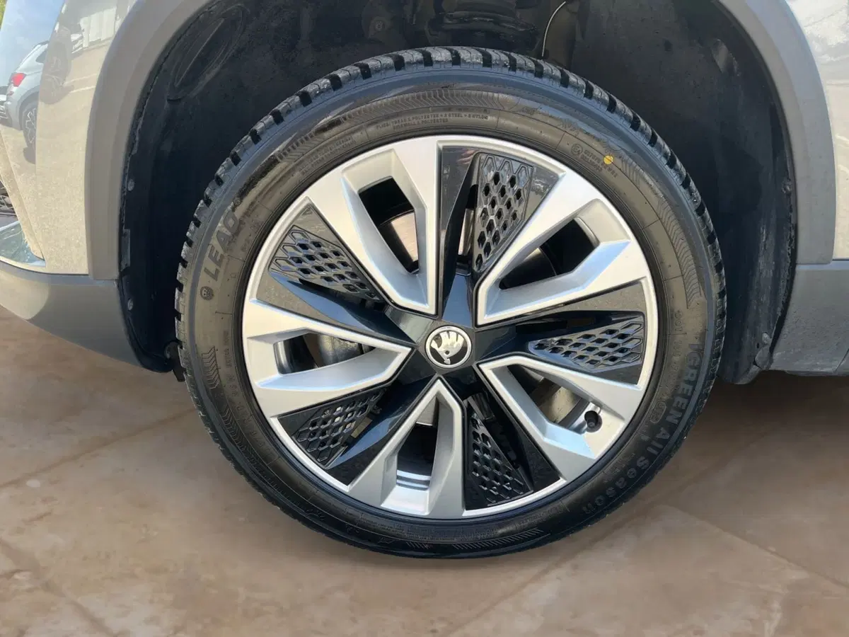 Skoda Karoq usata a Modena (9)