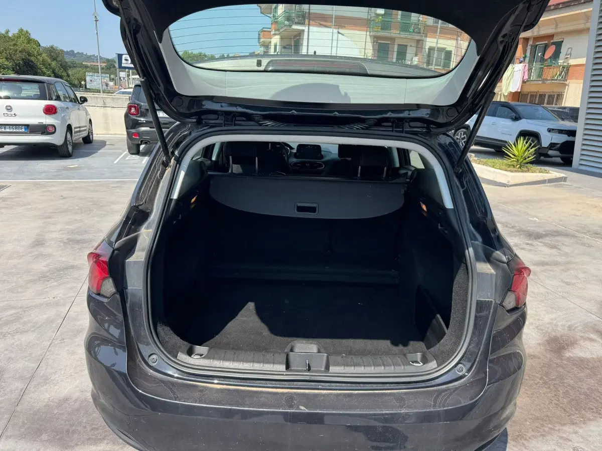 Fiat Tipo Station Wagon usata a Avellino (12)