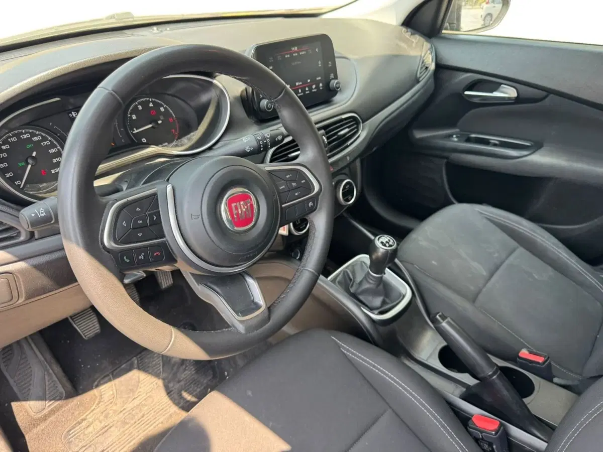 Fiat Tipo Station Wagon usata a Avellino (8)