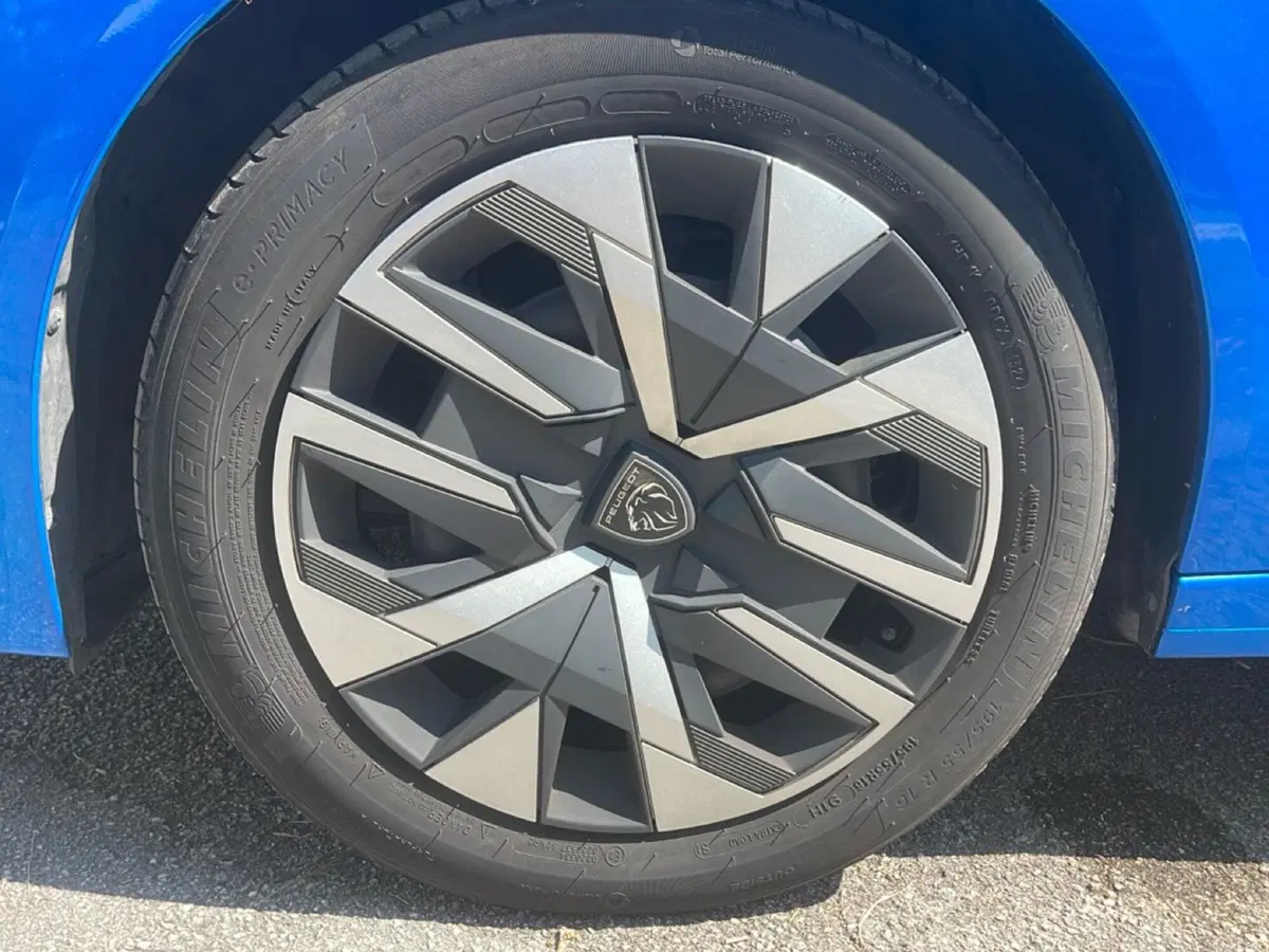 Peugeot 208 usata a Frosinone (7)