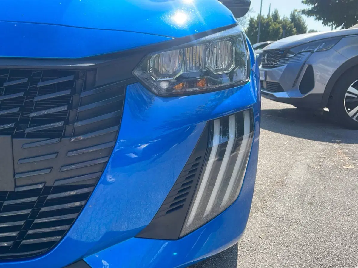 Peugeot 208 usata a Frosinone (8)