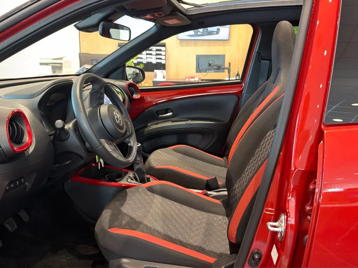 Toyota Aygo X usata a Vicenza (12)