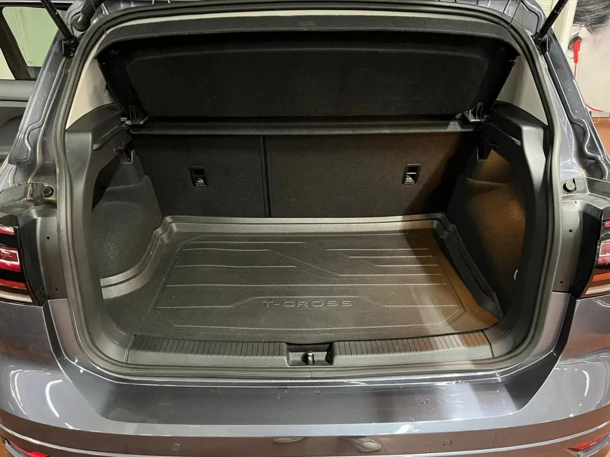Volkswagen T-Cross usata a Lucca (15)