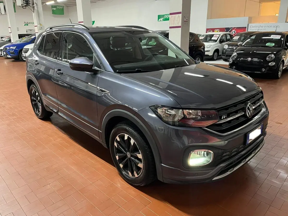 Volkswagen T-Cross usata a Lucca (3)