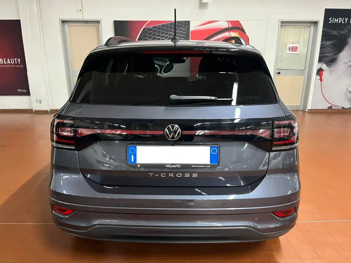 Volkswagen T-Cross usata a Lucca (6)