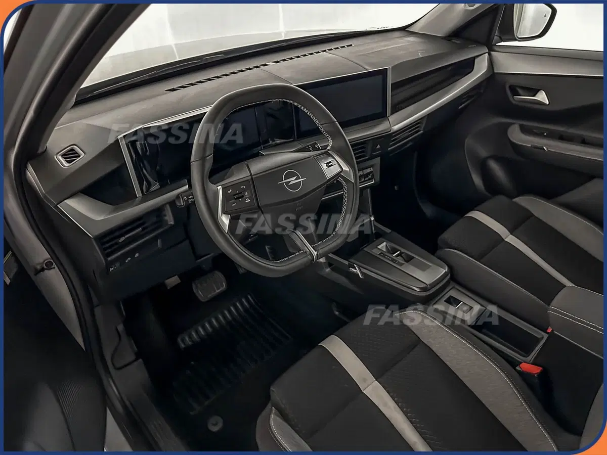 Opel Frontera usata a Milano (9)