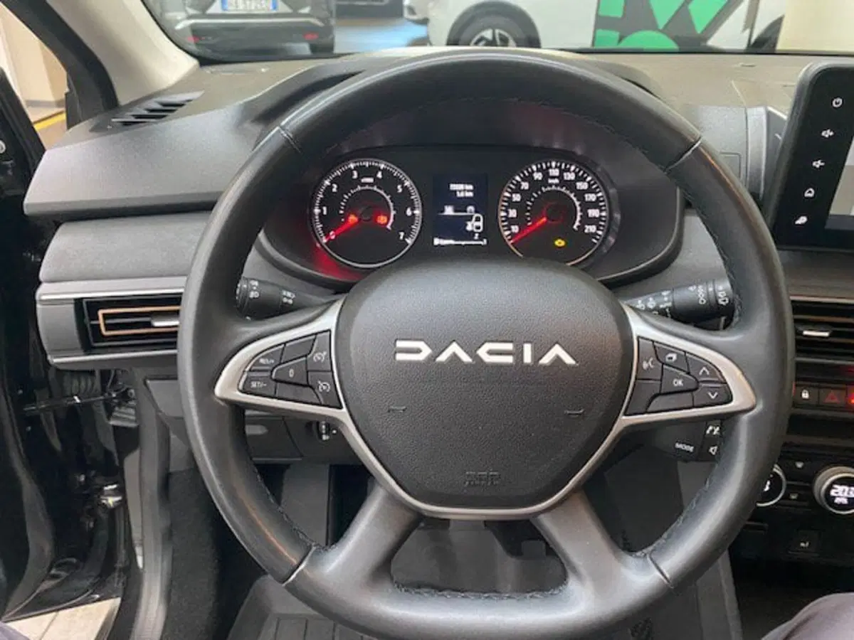 Dacia Sandero usata a Verona (2)