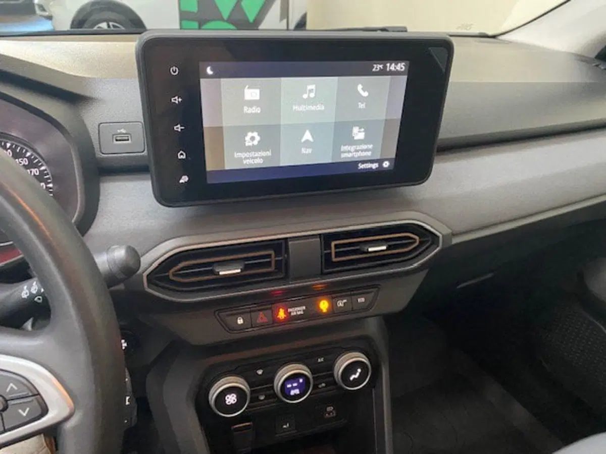 Dacia Sandero usata a Verona (5)