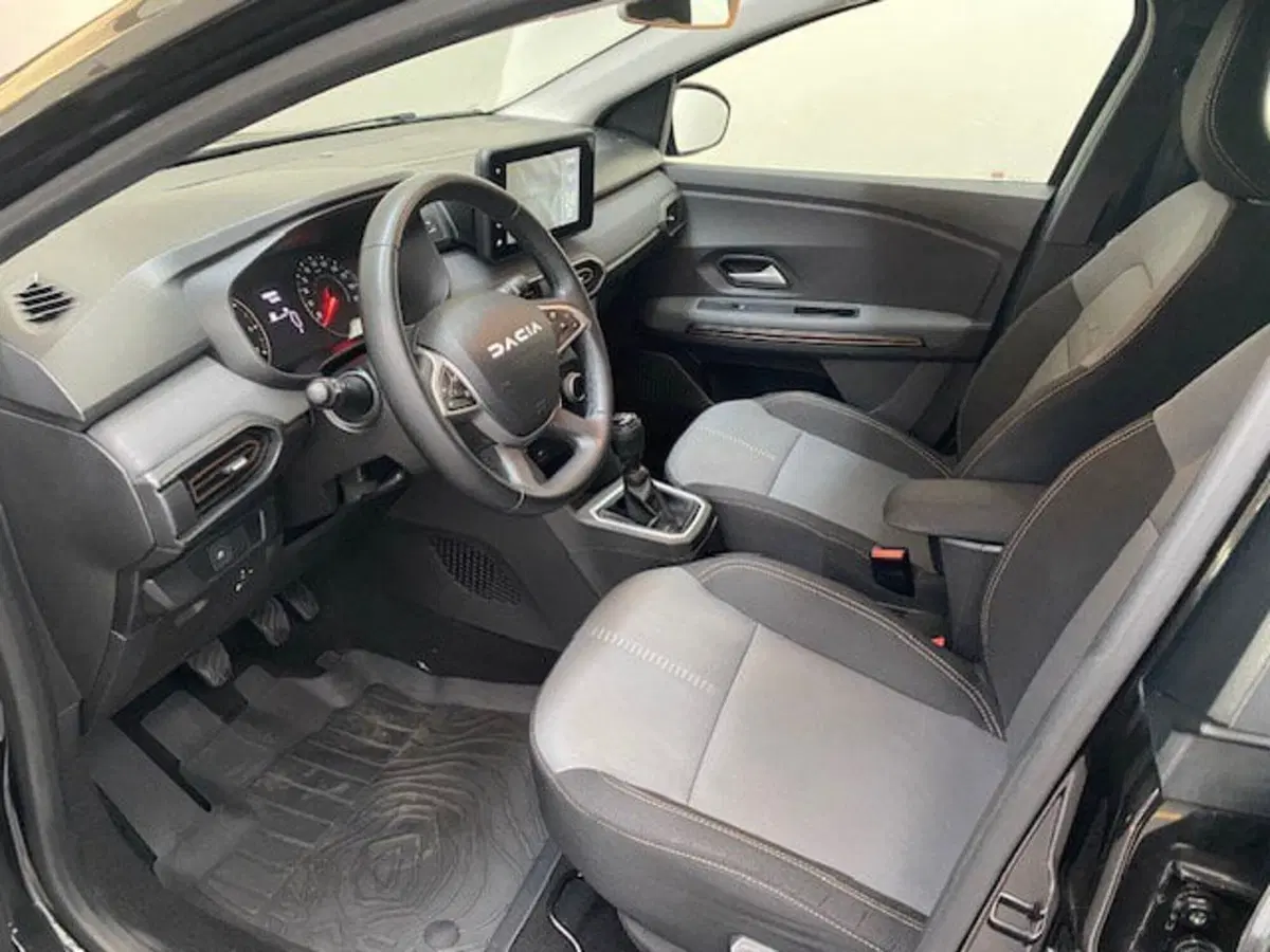 Dacia Sandero usata a Verona (7)