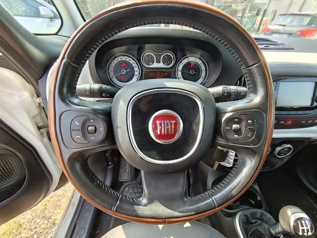 Fiat 500L usata a Massa-Carrara (10)