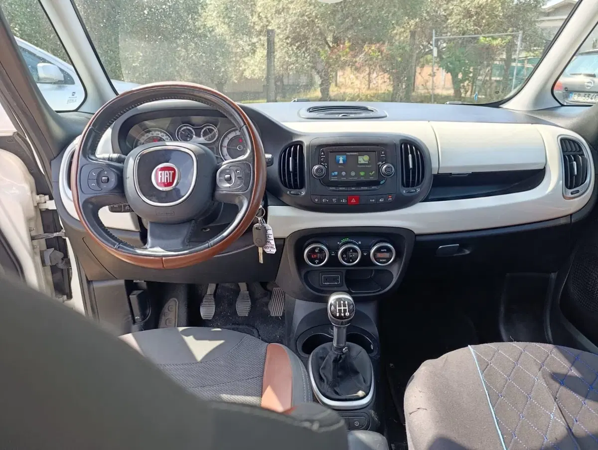 Fiat 500L usata a Massa-Carrara (6)