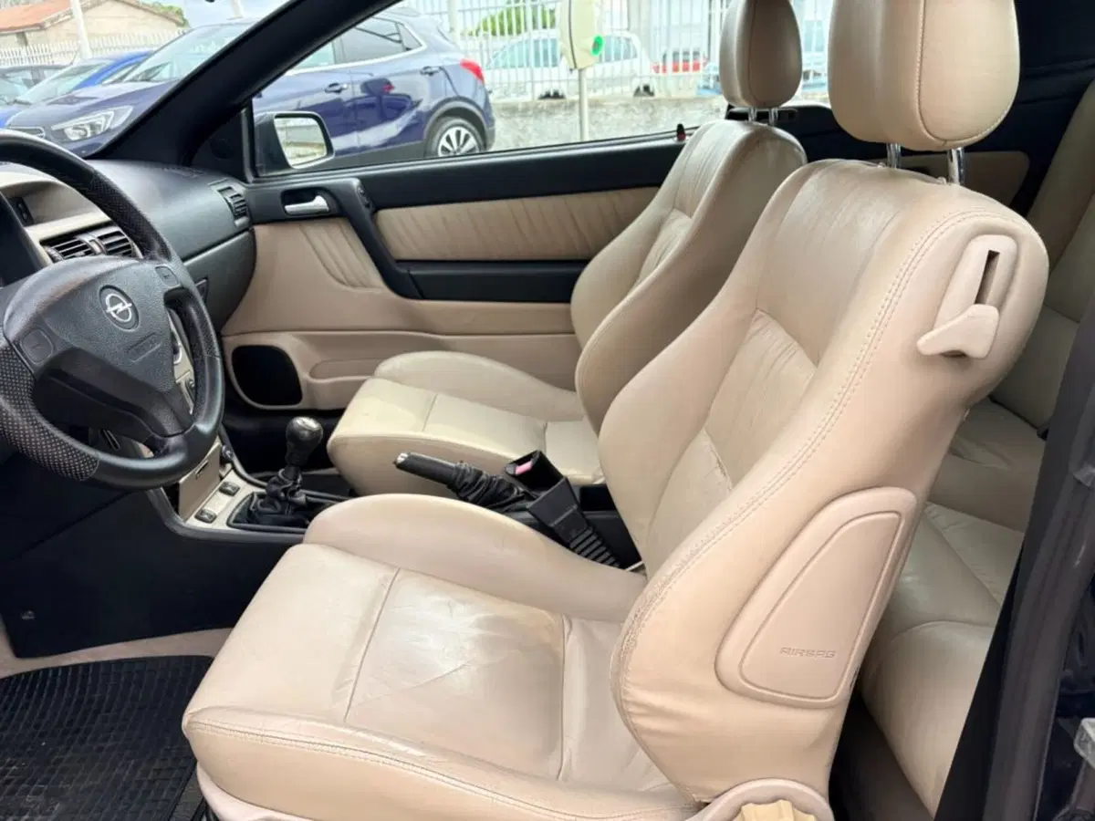 Opel Astra Cabrio usata a Foggia (10)